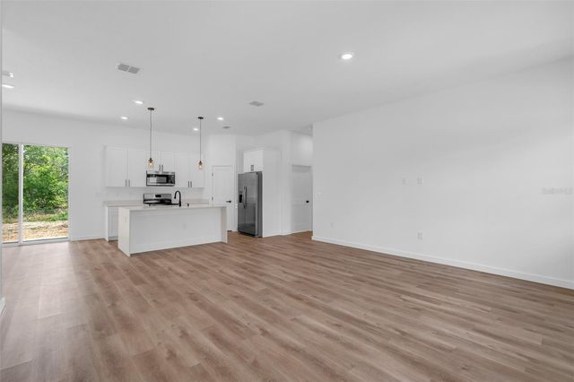 9578 N WALLACE WAY, Citrus Springs, FL 34433
