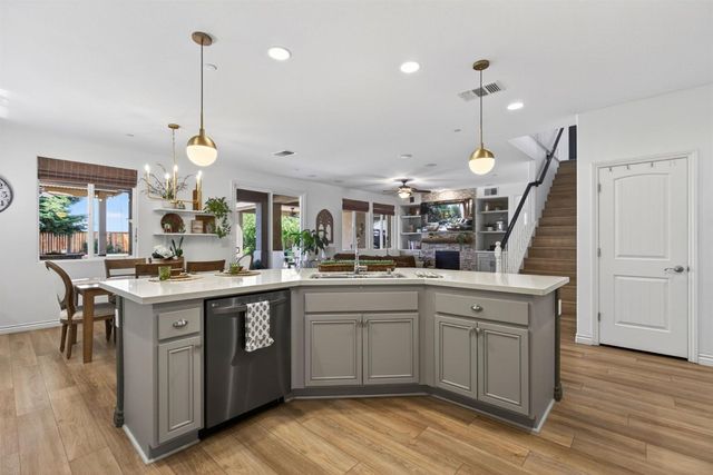 4160 Ice House Way, Roseville, CA 95747