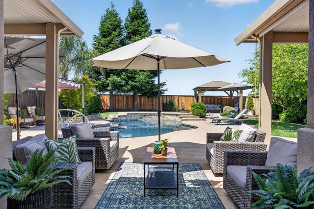 4160 Ice House Way, Roseville, CA 95747