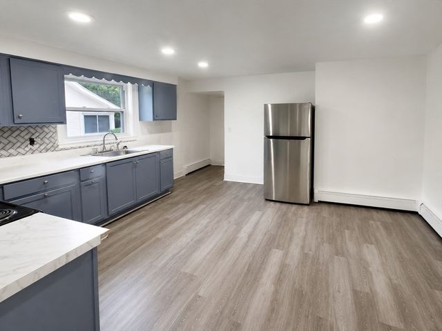 42 Pakachoag St, Auburn, MA 01501