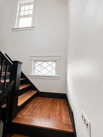 42 Pakachoag St, Auburn, MA 01501
