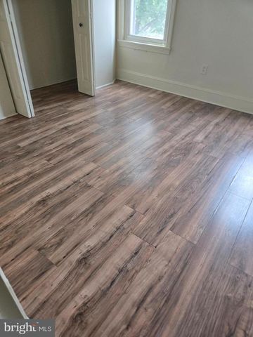 1225 W HUNTINGDON ST, Philadelphia, PA 19133