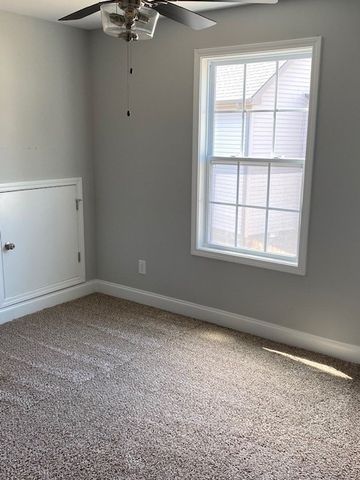 497 Woodtrace Dr, Clarksville, TN 37042