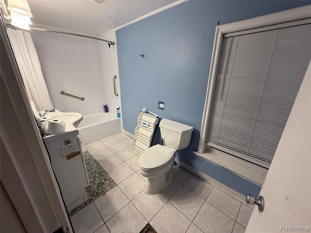 6235 Oakland Drive, Portage, MI 49024