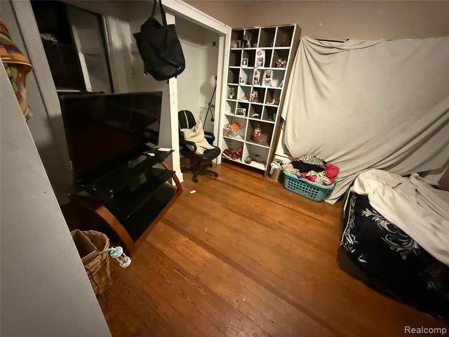 6235 Oakland Drive, Portage, MI 49024