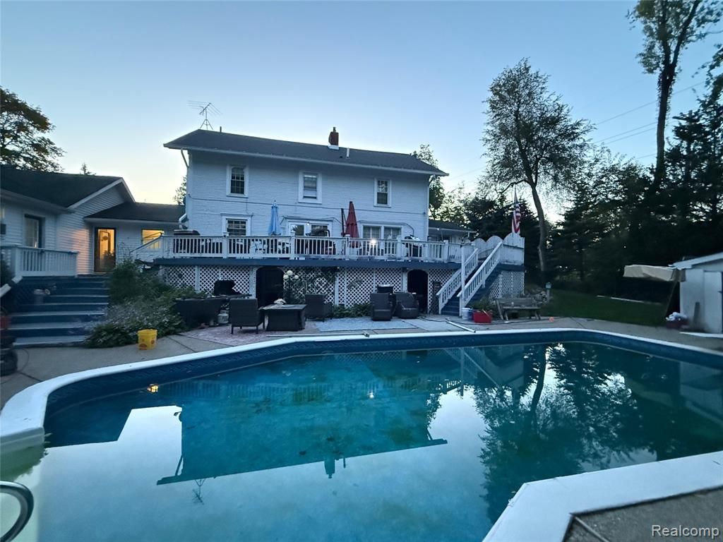 6235 Oakland Drive, Portage, MI 49024