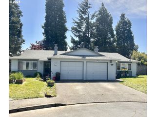 4457 ASTER St, Springfield, OR 97478