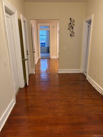 3306 Seymour Avenue 1R, Bronx, NY 10469