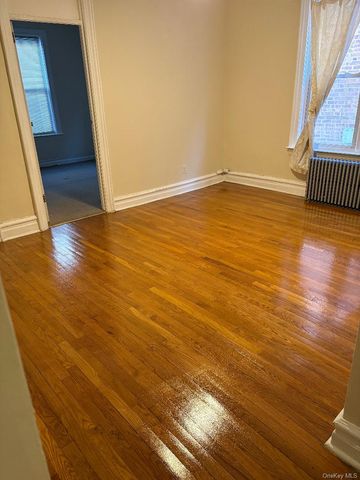 3306 Seymour Avenue 1R, Bronx, NY 10469