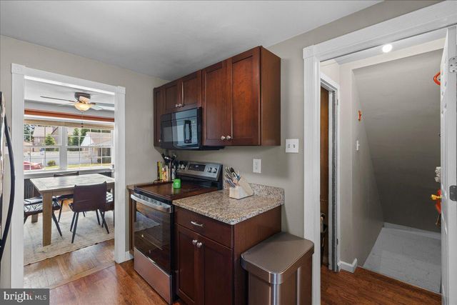2083 PALMER AVE, Bristol, PA 19007