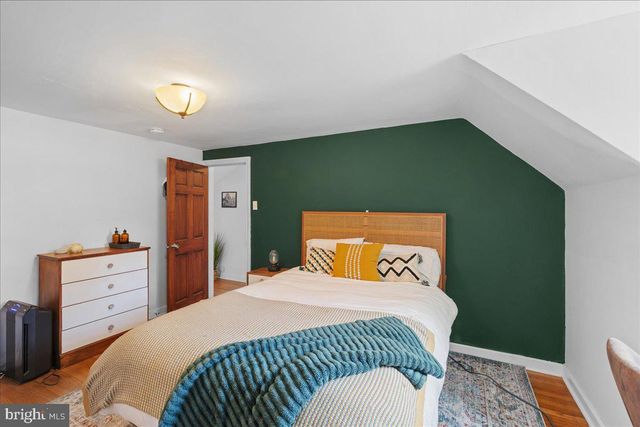 2083 PALMER AVE, Bristol, PA 19007