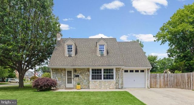 2083 PALMER AVE, Bristol, PA 19007