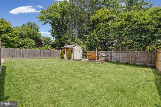 2083 PALMER AVE, Bristol, PA 19007