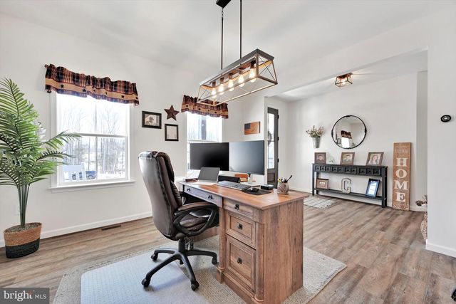 5129 MOUNTAIN RIDGE LN, Harrisburg, PA 17112