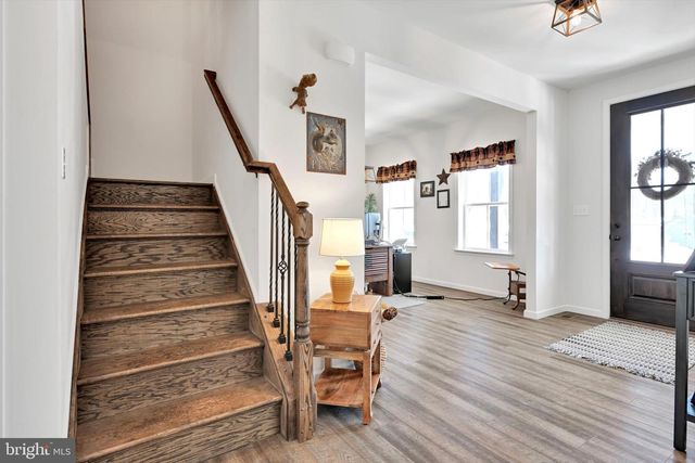 5129 MOUNTAIN RIDGE LN, Harrisburg, PA 17112