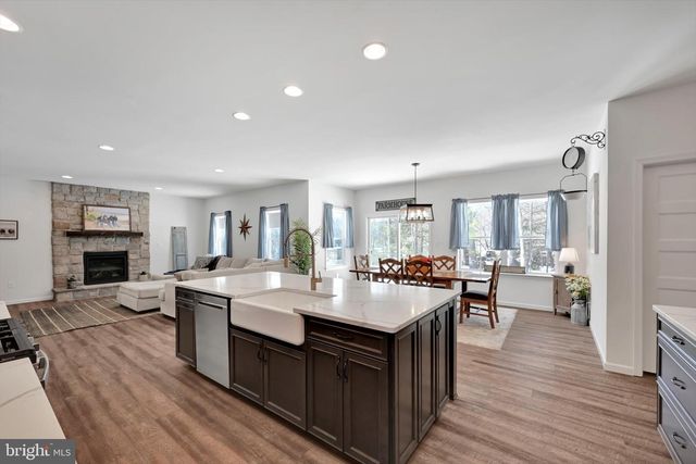 5129 MOUNTAIN RIDGE LN, Harrisburg, PA 17112