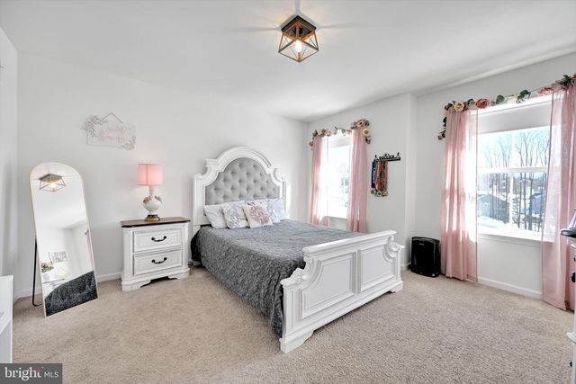 5129 MOUNTAIN RIDGE LN, Harrisburg, PA 17112