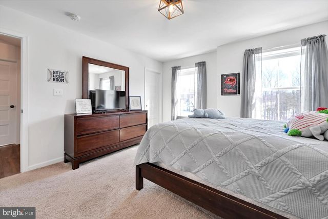 5129 MOUNTAIN RIDGE LN, Harrisburg, PA 17112