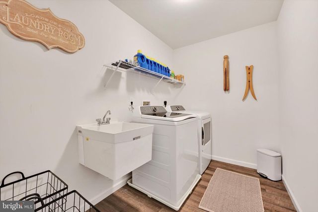 5129 MOUNTAIN RIDGE LN, Harrisburg, PA 17112