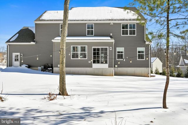 5129 MOUNTAIN RIDGE LN, Harrisburg, PA 17112