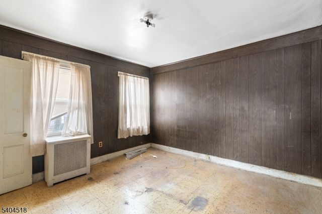 354 Hayward St, City Of Orange Twp., NJ 07050