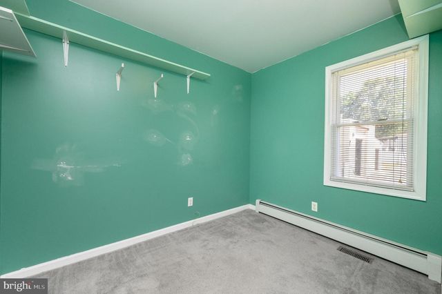 27 S LENOLA RD, Moorestown, NJ 08057