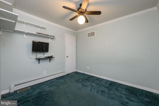 27 S LENOLA RD, Moorestown, NJ 08057