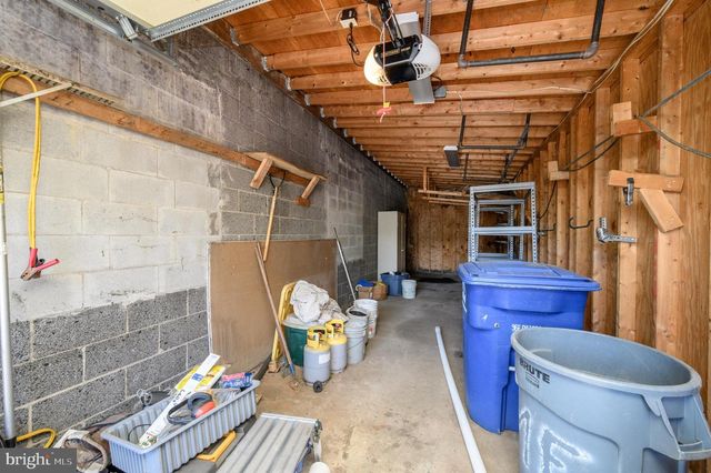 27 S LENOLA RD, Moorestown, NJ 08057