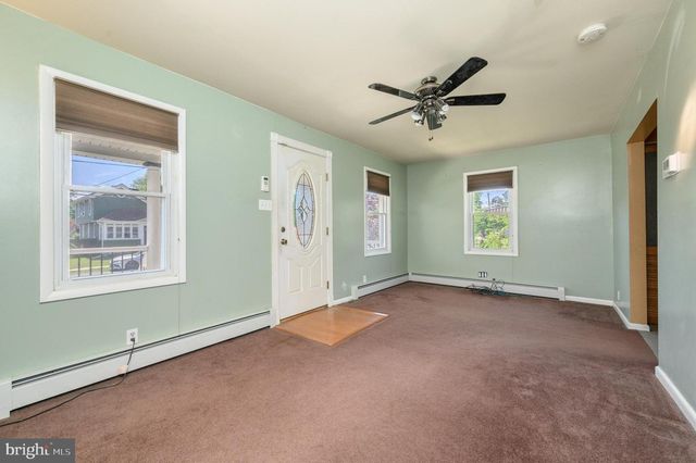27 S LENOLA RD, Moorestown, NJ 08057