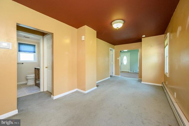 27 S LENOLA RD, Moorestown, NJ 08057