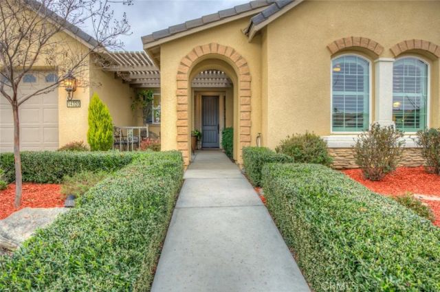 14320 Harborough Drive, Bakersfield, CA 93311