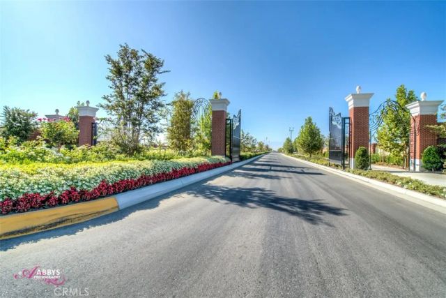 14320 Harborough Drive, Bakersfield, CA 93311