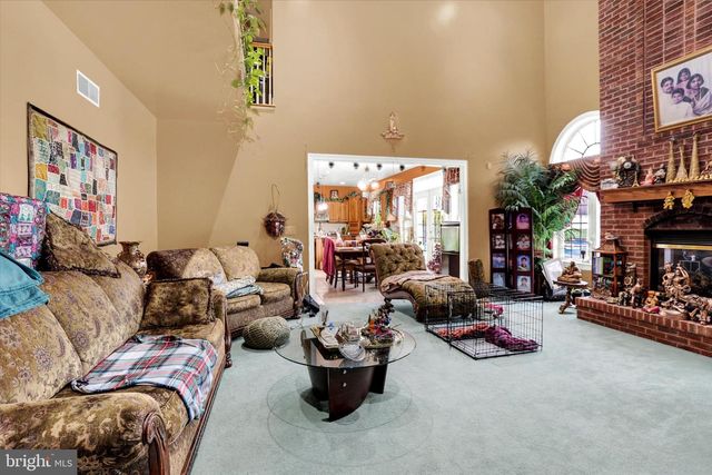 567 LUCINDA LN, Mechanicsburg, PA 17055