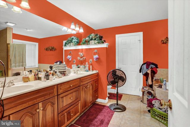 567 LUCINDA LN, Mechanicsburg, PA 17055