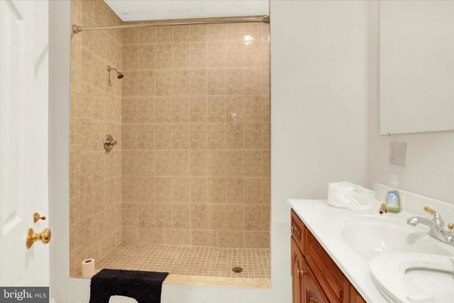 567 LUCINDA LN, Mechanicsburg, PA 17055