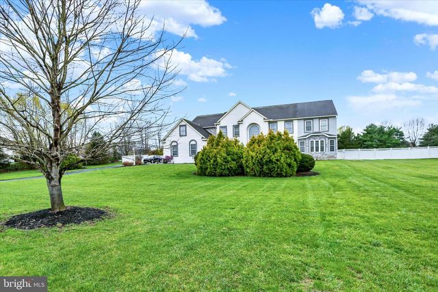567 LUCINDA LN, Mechanicsburg, PA 17055
