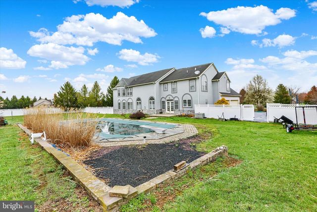 567 LUCINDA LN, Mechanicsburg, PA 17055