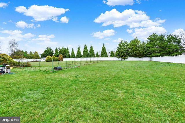 567 LUCINDA LN, Mechanicsburg, PA 17055