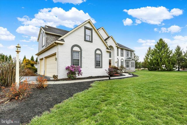 567 LUCINDA LN, Mechanicsburg, PA 17055