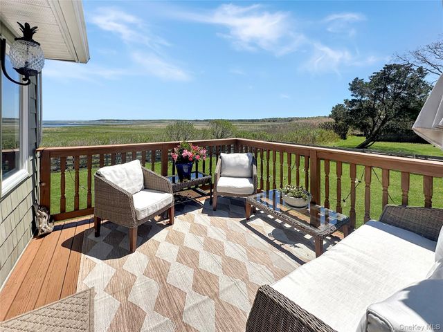 57 Nash Avenue, Flanders, NY 11901