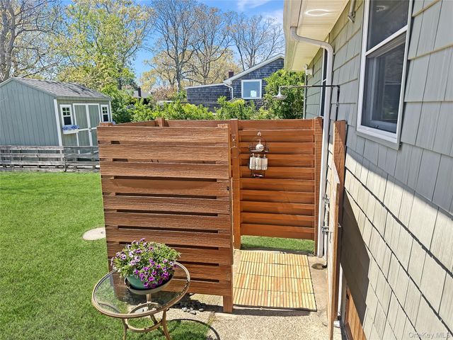 57 Nash Avenue, Flanders, NY 11901