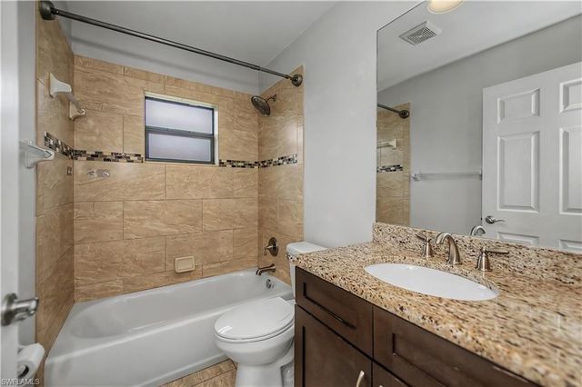 20 NE 20th AVE, Cape Coral, FL 33909
