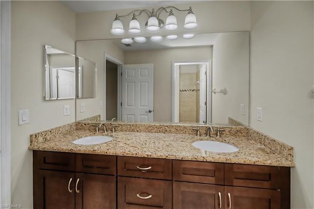 20 NE 20th AVE, Cape Coral, FL 33909