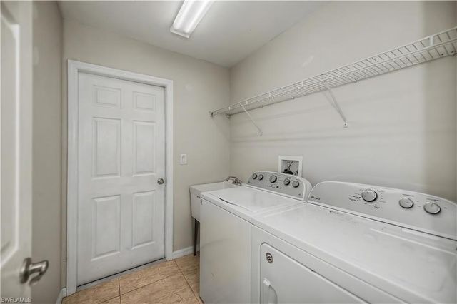 20 NE 20th AVE, Cape Coral, FL 33909