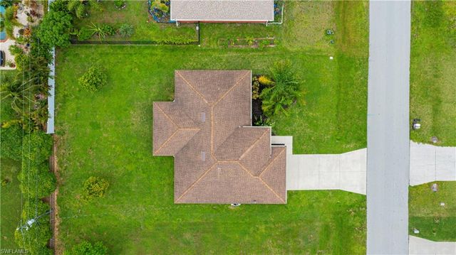 20 NE 20th AVE, Cape Coral, FL 33909