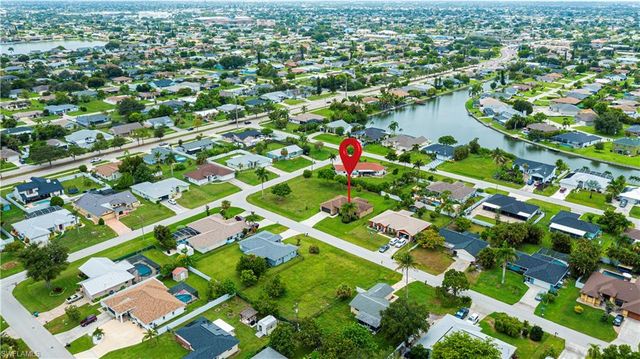 20 NE 20th AVE, Cape Coral, FL 33909