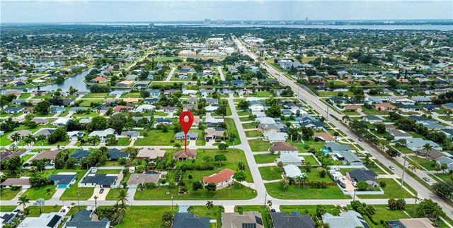 20 NE 20th AVE, Cape Coral, FL 33909