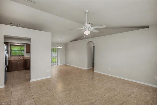 20 NE 20th AVE, Cape Coral, FL 33909