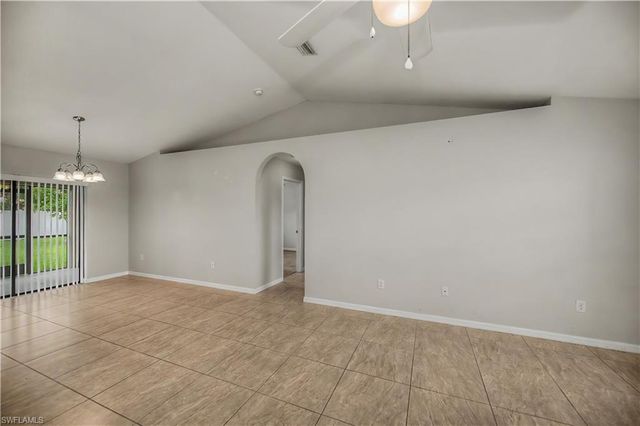 20 NE 20th AVE, Cape Coral, FL 33909
