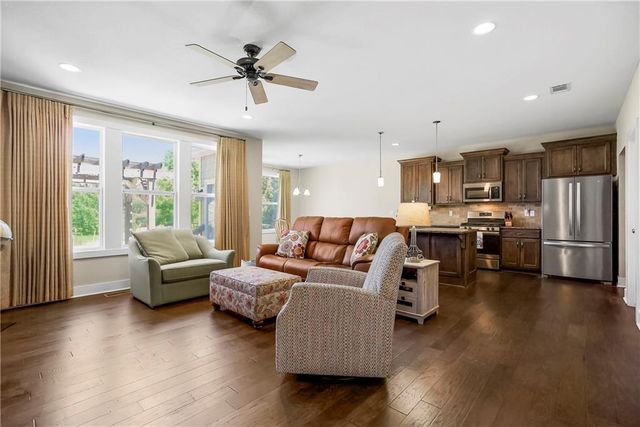 23602 W 92nd Street, Lenexa, KS 66227